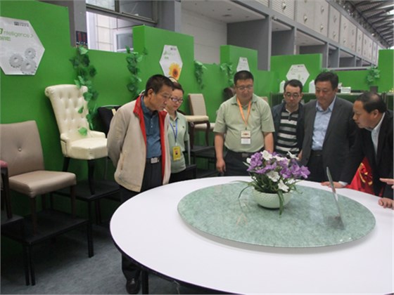 大明無(wú)動(dòng)力宴會(huì)桌助餐飲酒店企業(yè)提服務(wù)品質(zhì)